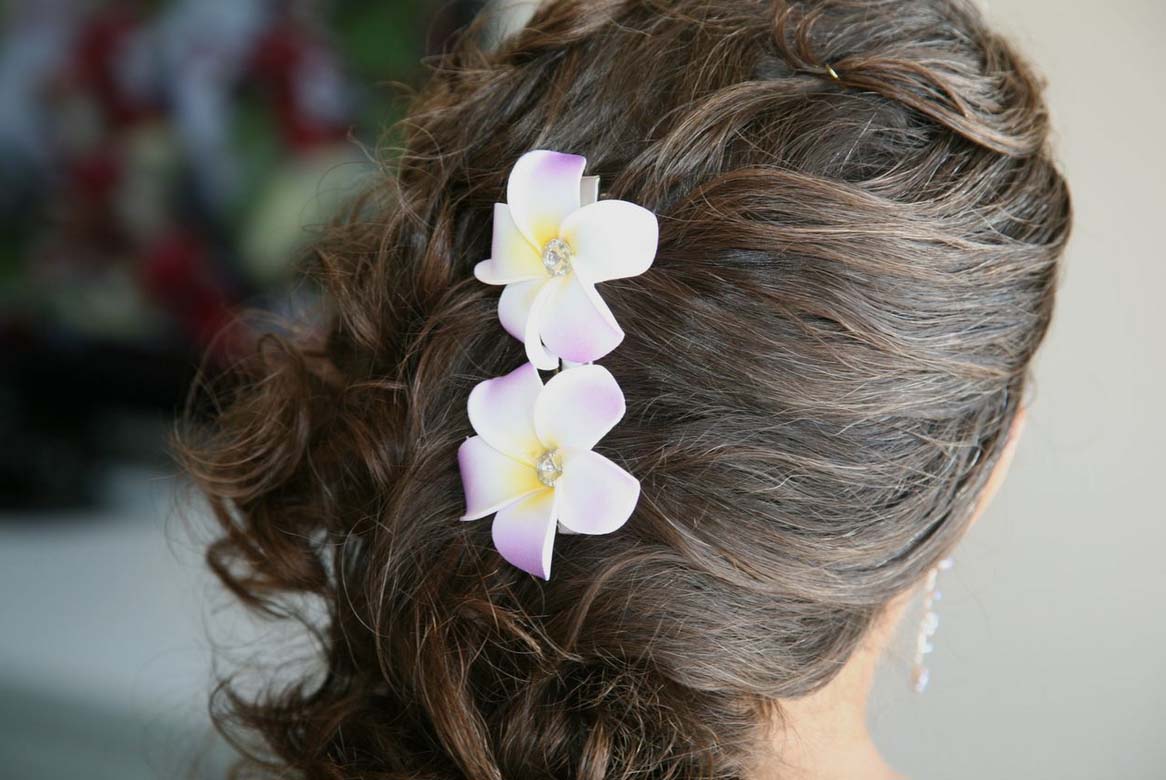 Florida beach wedding blessing with Hawaiian Flair