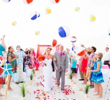 Florida beach weddings, vow renewals, elopements, commitment ceremonies on the Gulf of Mexico. Beautiful beaches, romantic, affordable, reliable Florida beach weddings, vow renewals, elopements, commitment ceremonies on the Gulf of Mexico. Beautiful beaches, romantic, affordable, reliable